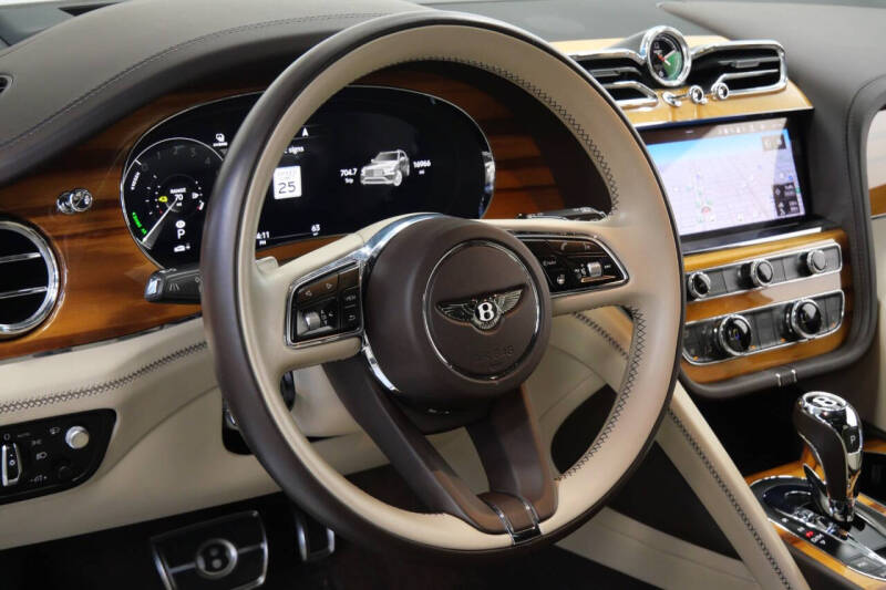 2021 Bentley Bentayga Hybrid