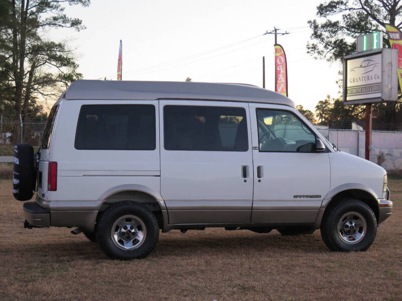 2002 GMC Safari SLE