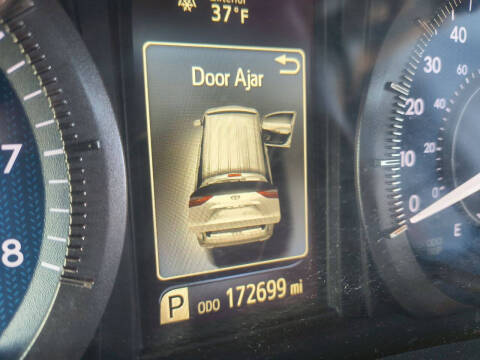 2017 Toyota Sienna XLE 8-Passenger