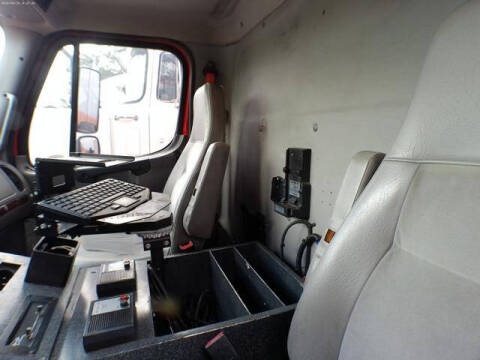 2016 Freightliner M2 106