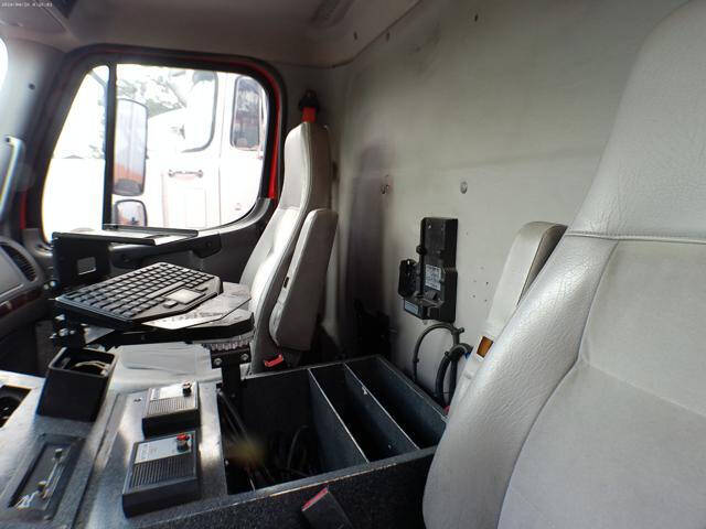 2016 Freightliner M2 106