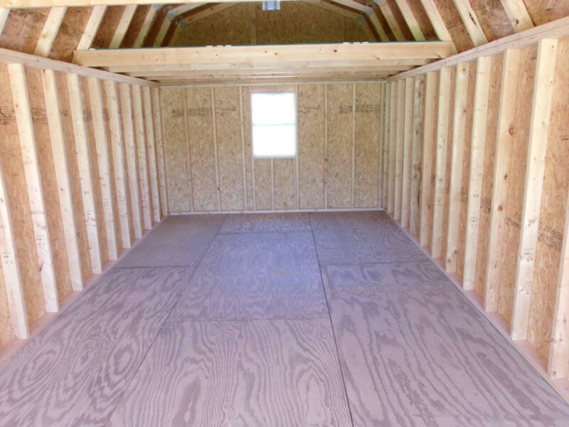 12 x 28 lofted barn w/garage pkg