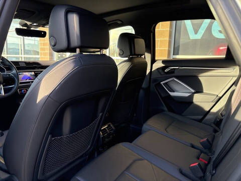 2024 Audi Q3 quattro S line Premium 45 TFSI