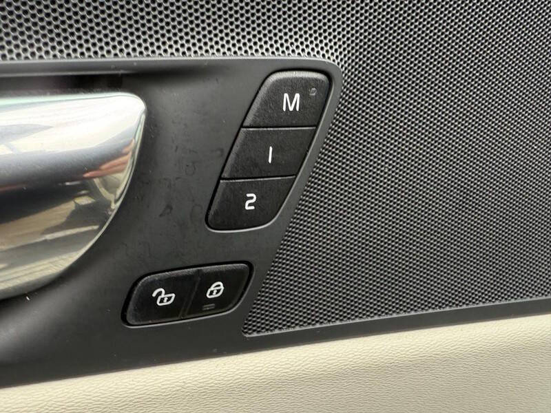 2019 Volvo XC60 T6 Momentum