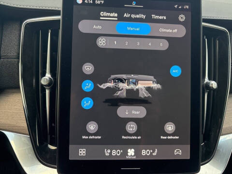 2025 Volvo XC90 B6 Plus Bright Theme 7P