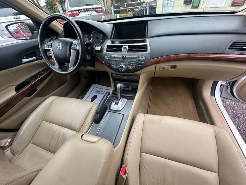 2012 Honda Accord EX-L V6 w/Navi