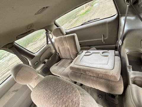 2001 Toyota Sienna CE