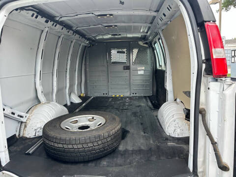 2017 Chevrolet Express 2500