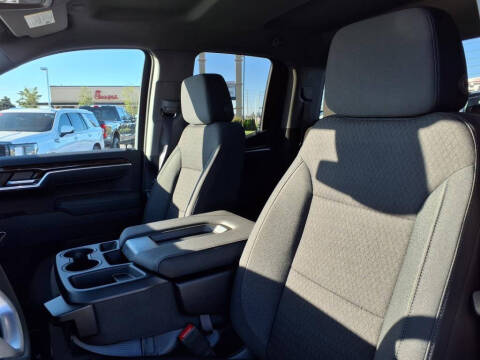 2026 GMC Sierra 1500 Elevation Standard