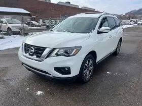 2018 Nissan Pathfinder for sale at Douglas Auto Brokers LLC in Snellville GA