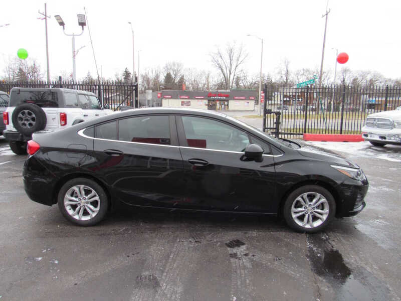 2019 Chevrolet Cruze LT