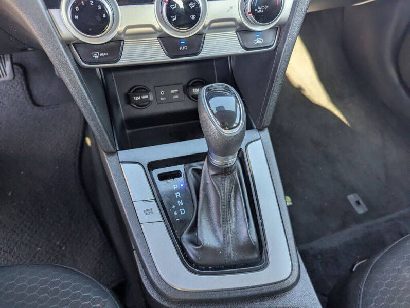 2019 Hyundai Elantra