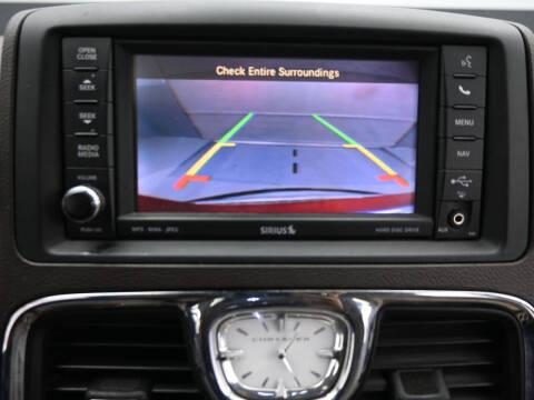 2012 Chrysler Town and Country Touring-L