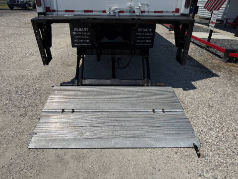 2017 Freightliner M2 106