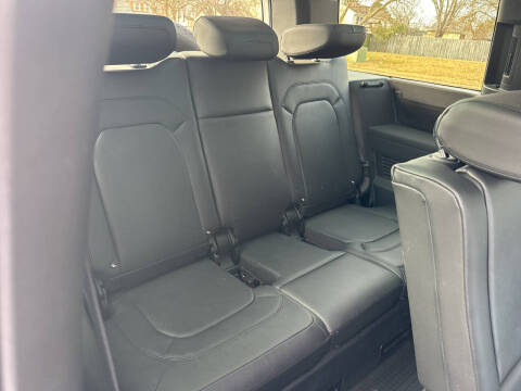 2023 Land Rover Defender 130 S