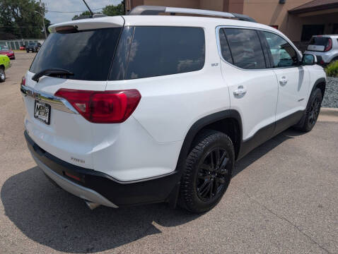 2017 GMC Acadia SLT-1