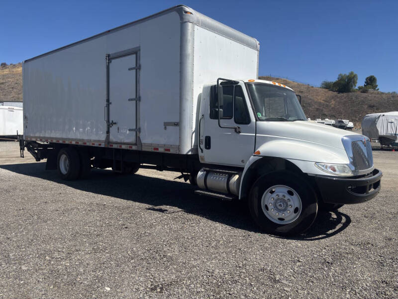 2018 International DuraStar 4300