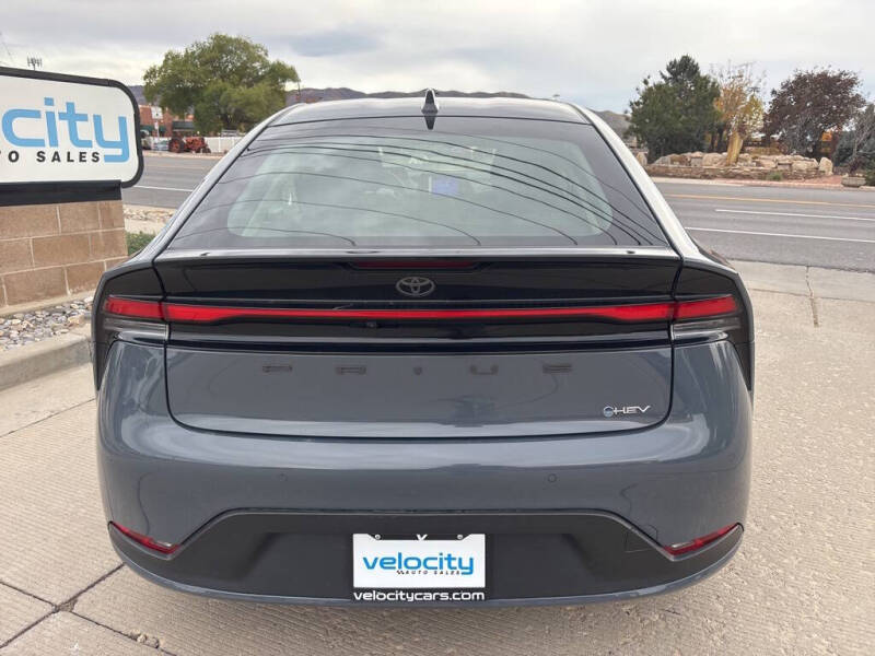 2024 Toyota Prius LE