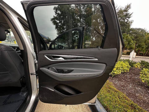 2018 Buick Enclave Essence