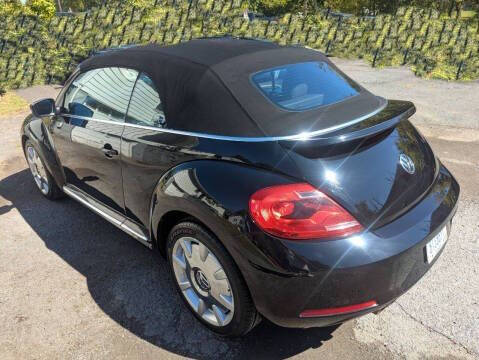 2013 Volkswagen Beetle Convertible 2.5L PZEV