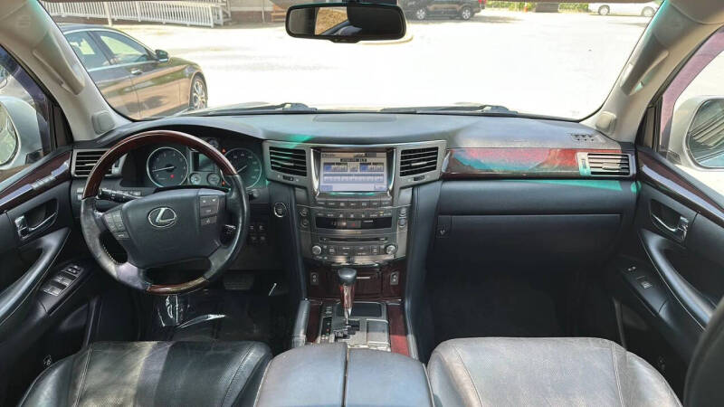 2011 Lexus LX 570