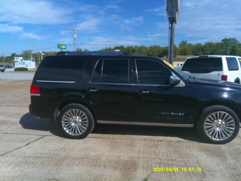 2016 Lincoln Navigator for sale at C MOORE CARS in Grove OK