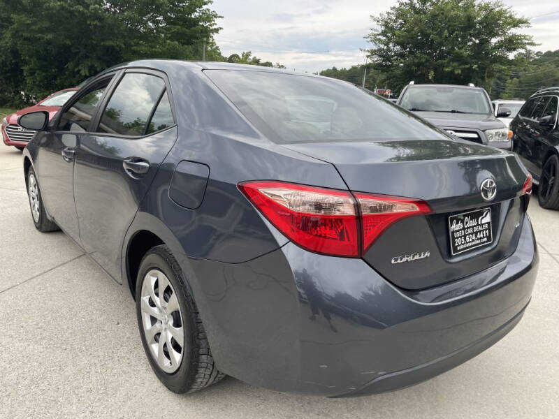 2019 Toyota Corolla LE photo 4