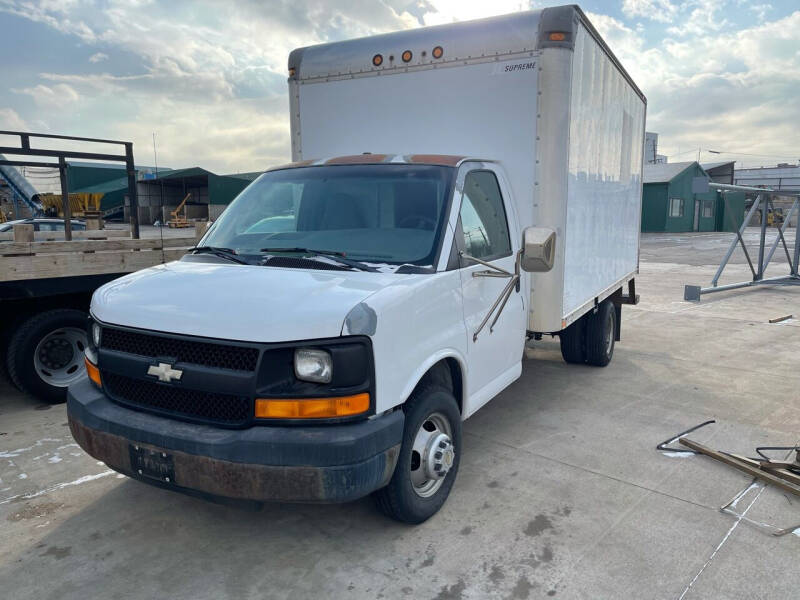 2005 chevy express cutaway