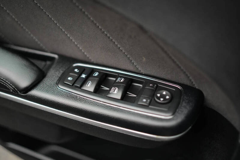 2017 Dodge Charger SXT