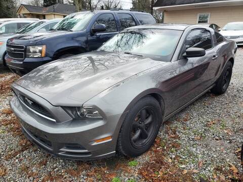 2013 Ford Mustang for sale at Dealmakers Auto Sales in Lithia Springs GA