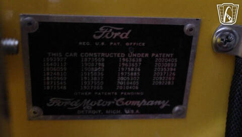 1935 Ford Deluxe