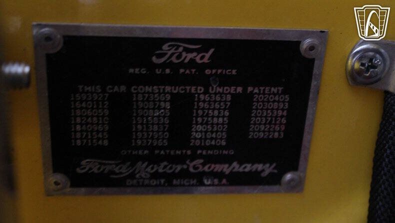 1935 Ford Deluxe