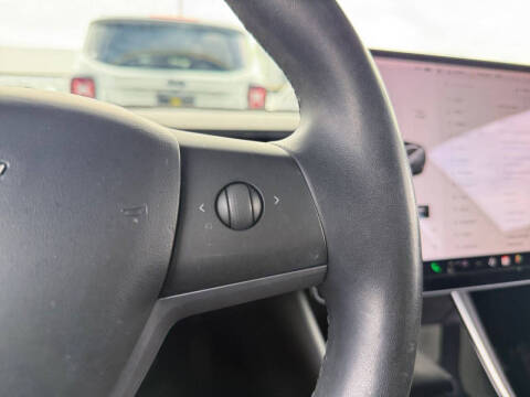 2019 Tesla Model 3 Mid Range