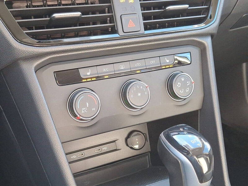 2022 Volkswagen Taos SE 4Motion