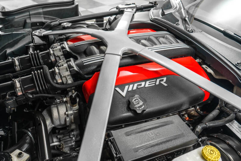 2016 Dodge Viper GTC