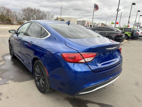 2017 Chrysler 200 Limited