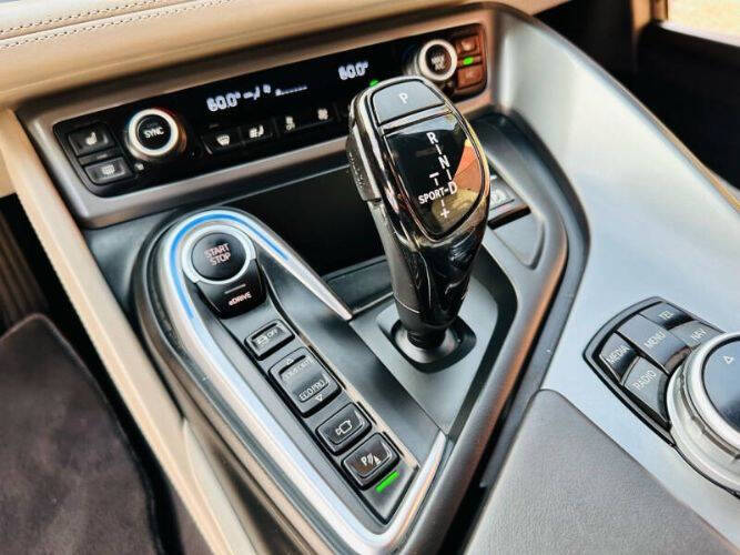 2014 BMW i8