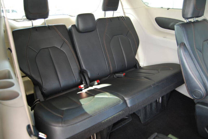 2019 Chrysler Pacifica Touring L