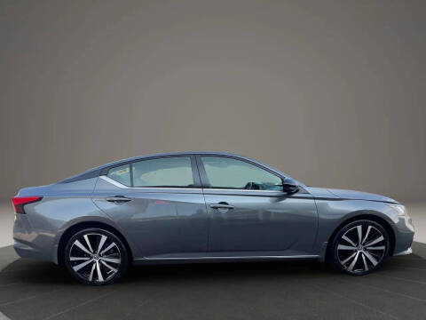 2020 Nissan Altima 2.5 SR