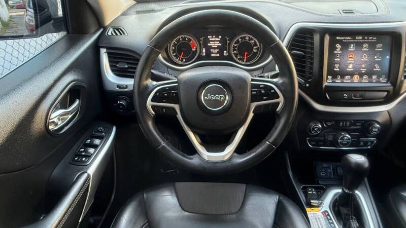 2018 Jeep Cherokee Latitude Plus