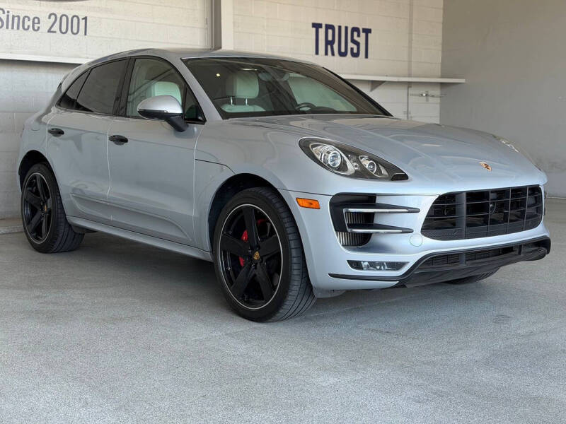 2018 Porsche Macan Turbo