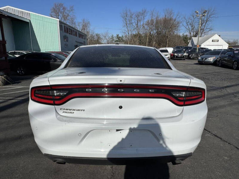 2018 Dodge Charger null photo 4