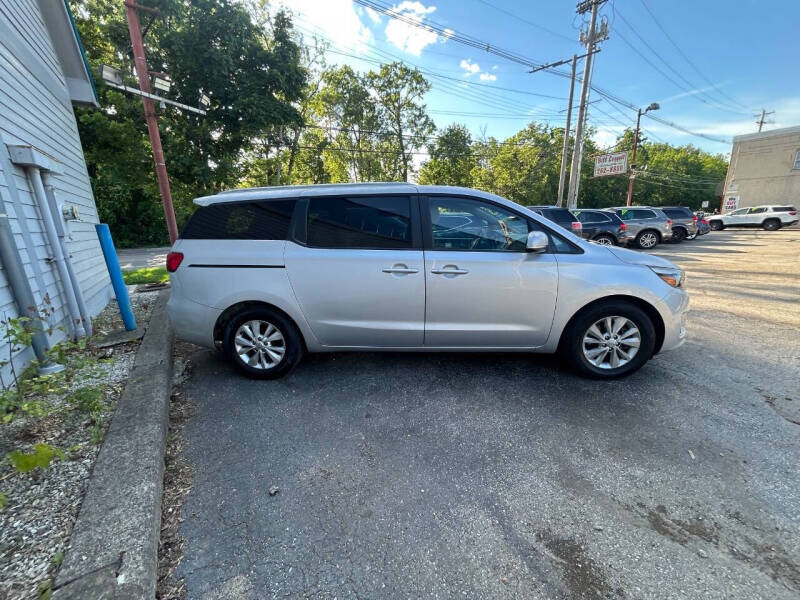 2016 Kia Sedona LX