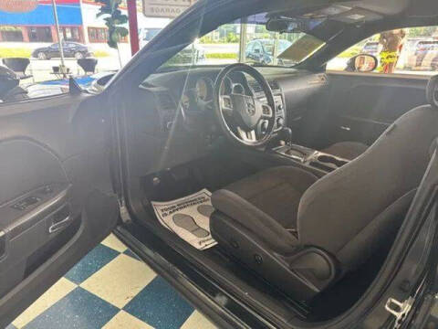 2013 Dodge Challenger SXT