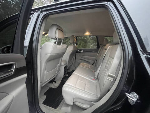 2011 Jeep Grand Cherokee Laredo