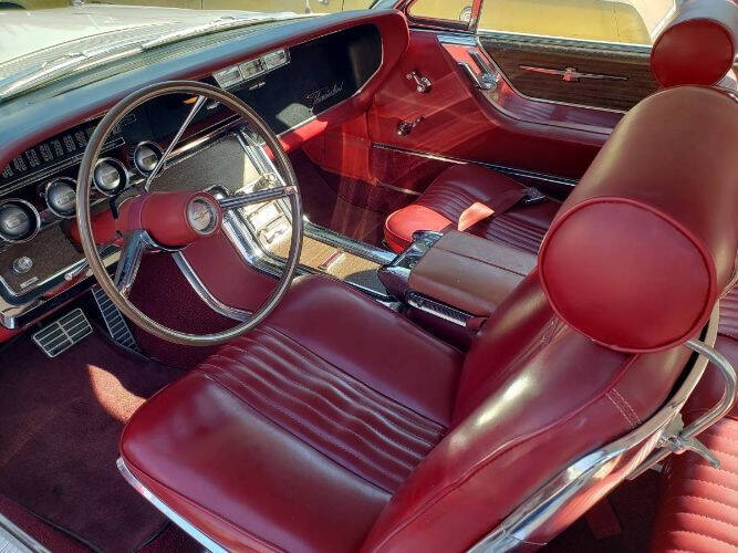 1964 Ford Thunderbird