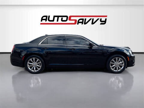 2022 Chrysler 300 Touring