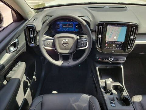 2026 Volvo XC40 B4 Core
