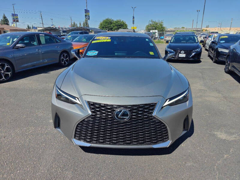 2023 Lexus IS 300