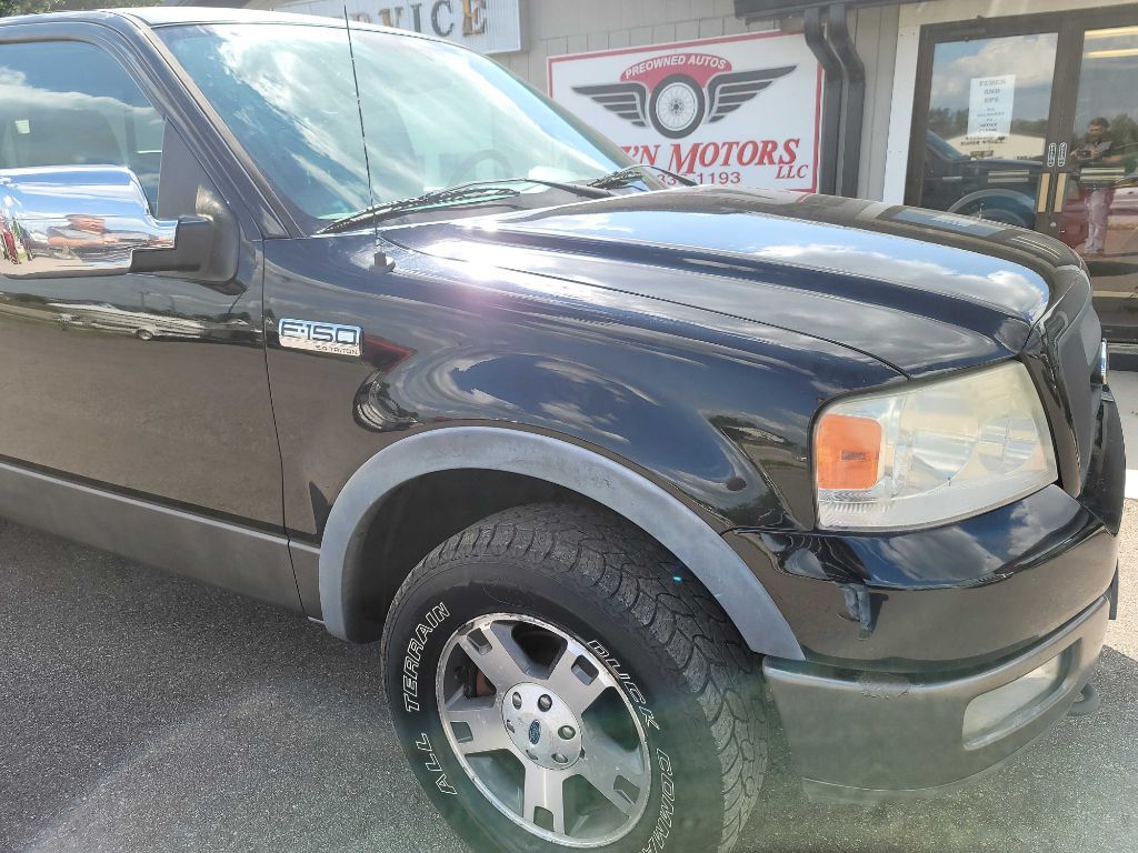 2004 Ford F-150 4